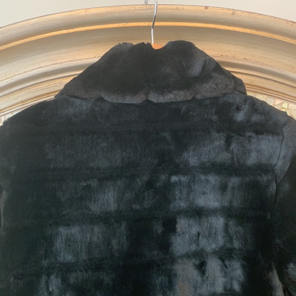 Gallery Faux Fur Coat - Picture 6 of 9